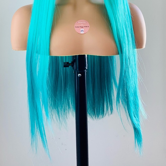 Gorgeous Ocean Green & Blue Premium Fiber Lace Front Wig! - Picture 8 of 14